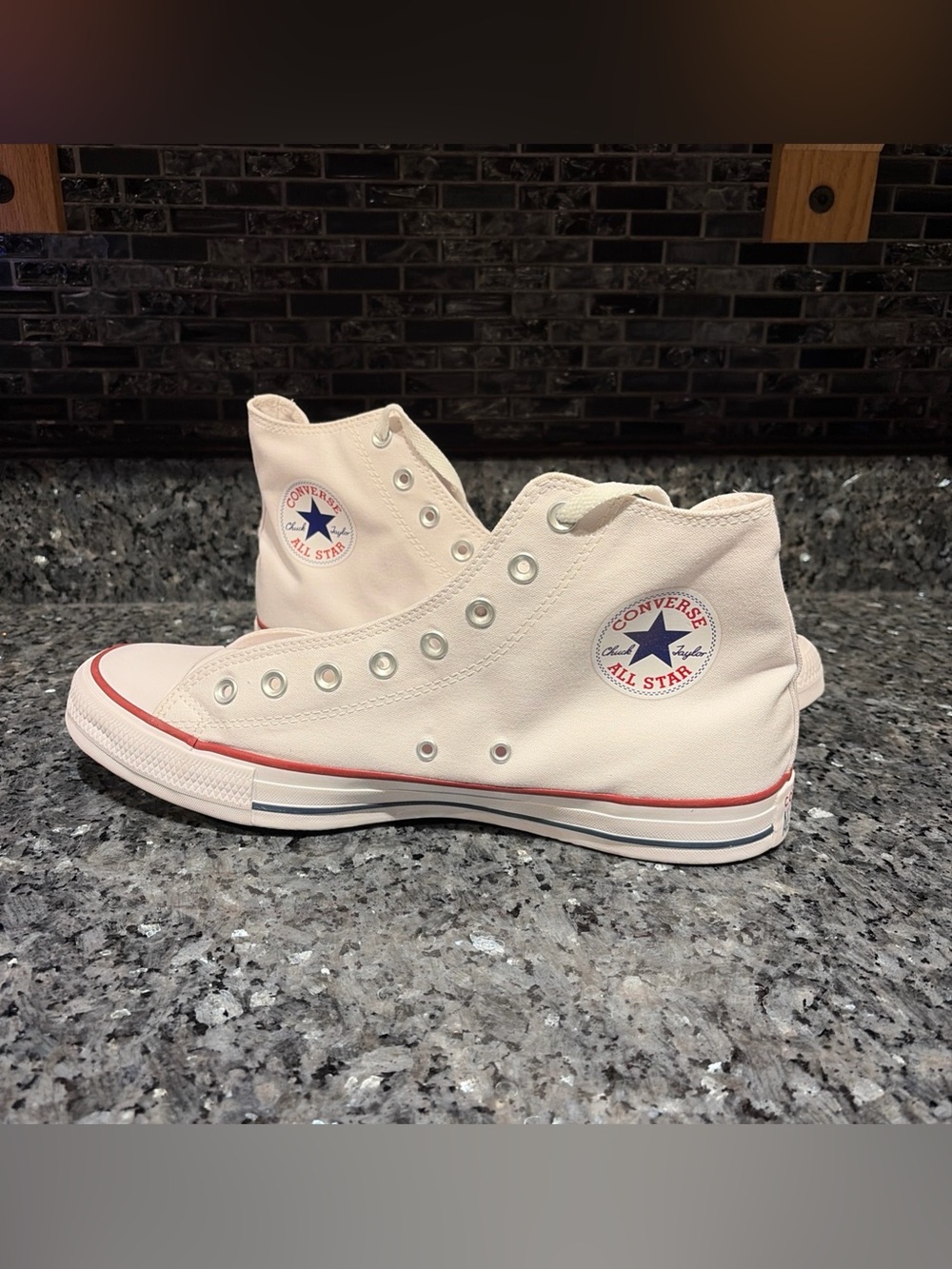 Converse All Star Chuck Taylor Hi-Top Shoes White Men's 12 Women's 14 NIB